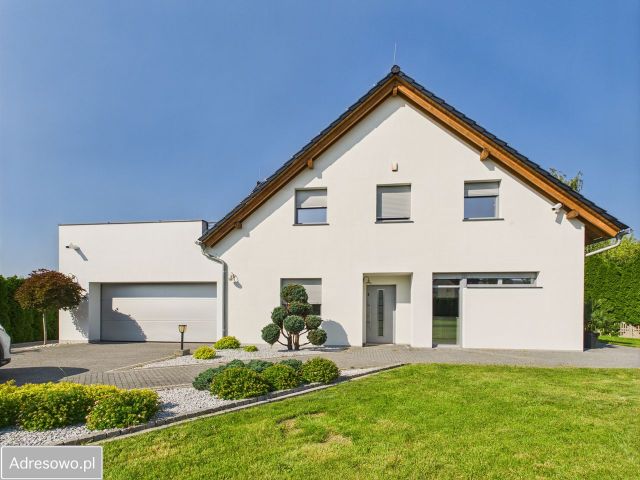 dom wolnostojący, 8 pokoi Tułowice, ul. Różana. Zdjęcie 1