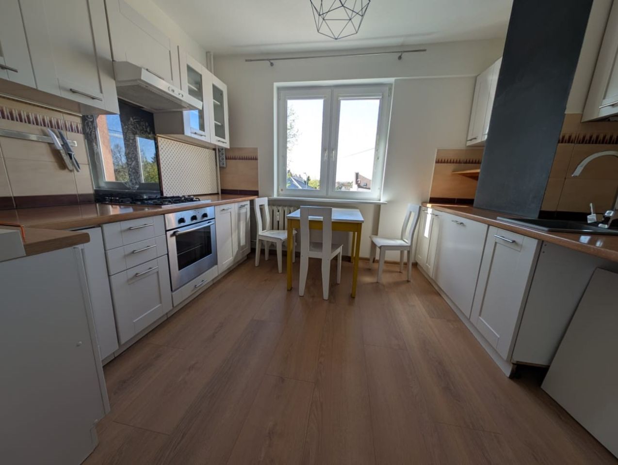 Mieszkanie 3-pokojowe Zduńska Wola, ul. Jarosława Iwaszkiewicza. Zdjęcie 2