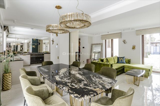 dom wolnostojący, 5 pokoi Józefów. Zdjęcie 1