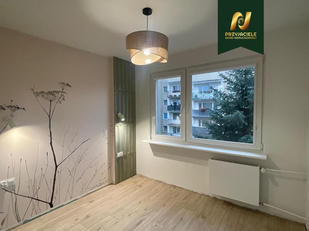 Mieszkanie 3-pokojowe Gdynia Karwiny, ul. Kornela Makuszyńskiego. Zdjęcie 2