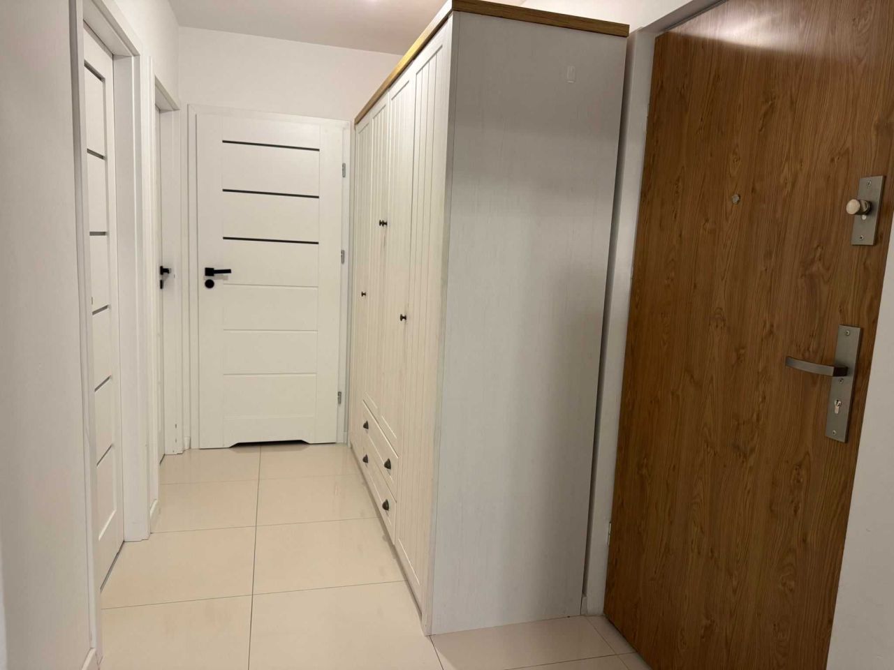 Mieszkanie 4-pokojowe Międzyrzec Podlaski, ul. Prymasa Stefana Wyszyńskiego. Zdjęcie 3