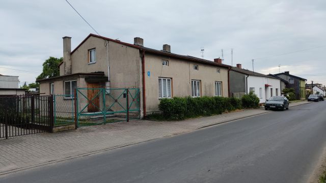 dom wolnostojący, 5 pokoi Zduńska Wola, ul. Narwiańska. Zdjęcie 1
