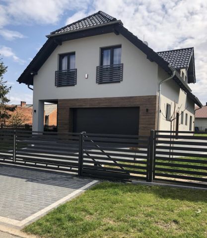 dom wolnostojący, 4 pokoje Lubecko, ul. Jesionowa. Zdjęcie 1