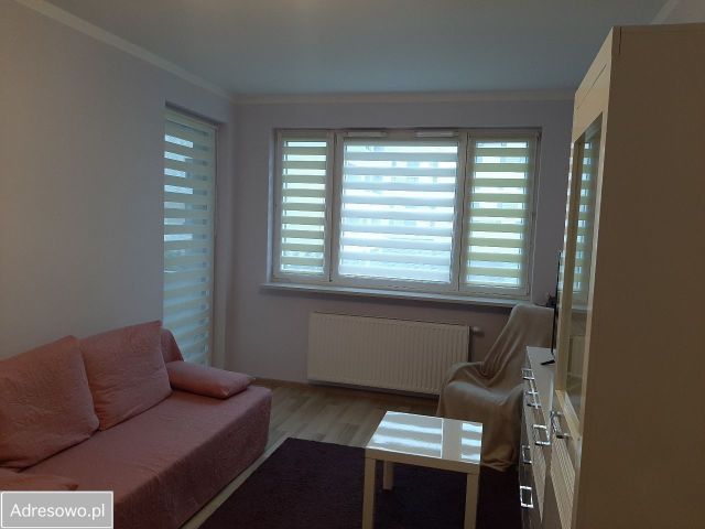 Pokój Warszawa Ursus, ul. Tadeusza Hennela. Zdjęcie 1
