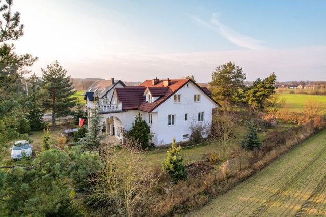 dom wolnostojący, 7 pokoi Cieńsza. Zdjęcie 2