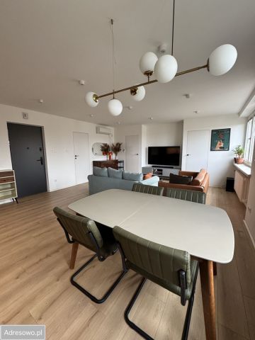 Mieszkanie 3-pokojowe Bielsko-Biała, ul. Starobielska. Zdjęcie 1