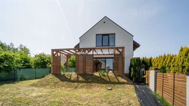 dom, 4 pokoje Krzywaczka. Zdjęcie 21