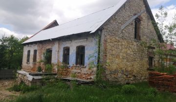 dworek, 4 pokoje Nowa Góra, ul. Szkolna