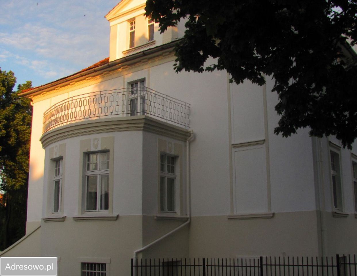 kamienica, 10 pokoi Września Centrum. Zdjęcie 2