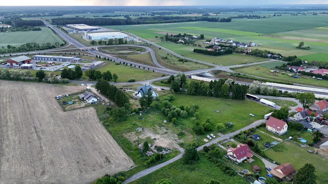 Działka inwestycyjna Wojcieszyn. Zdjęcie 4