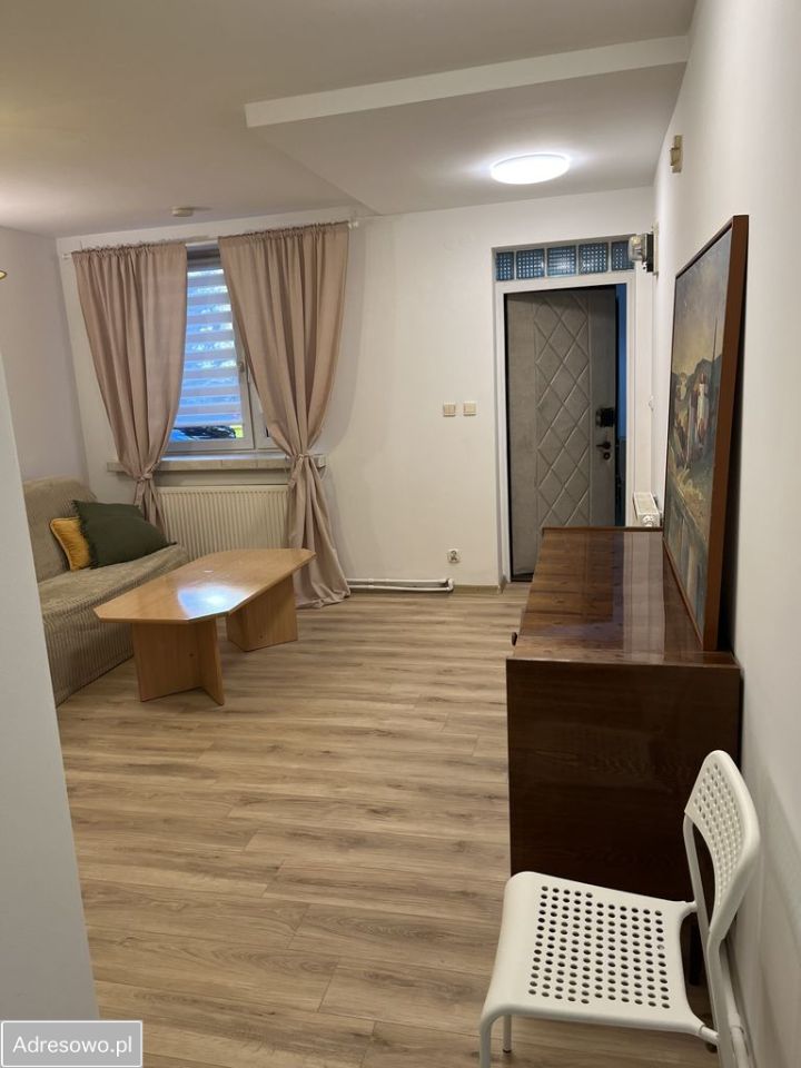 Mieszkanie 2-pokojowe Warszawa Wawer, ul. Cylichowska. Zdjęcie 2