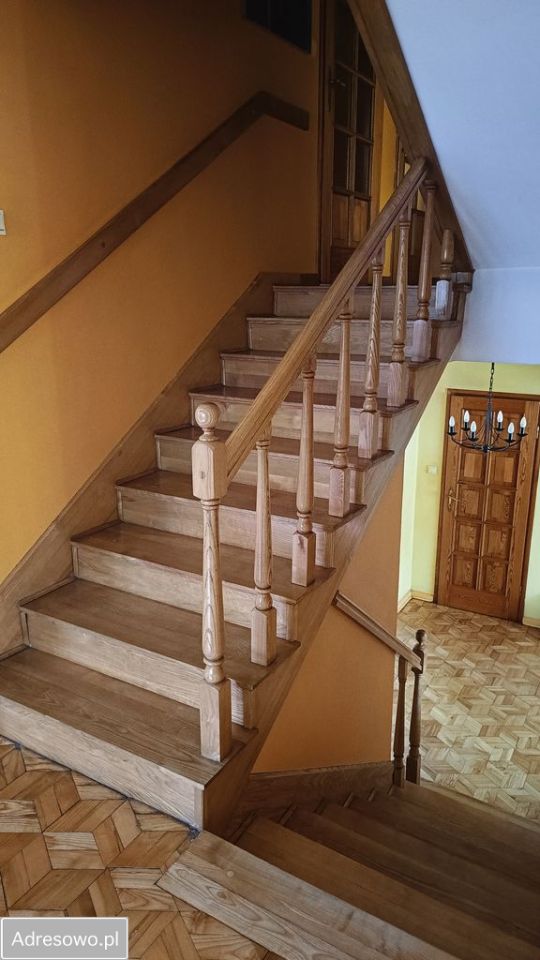 dom wolnostojący, 7 pokoi Legionowo Centrum. Zdjęcie 3