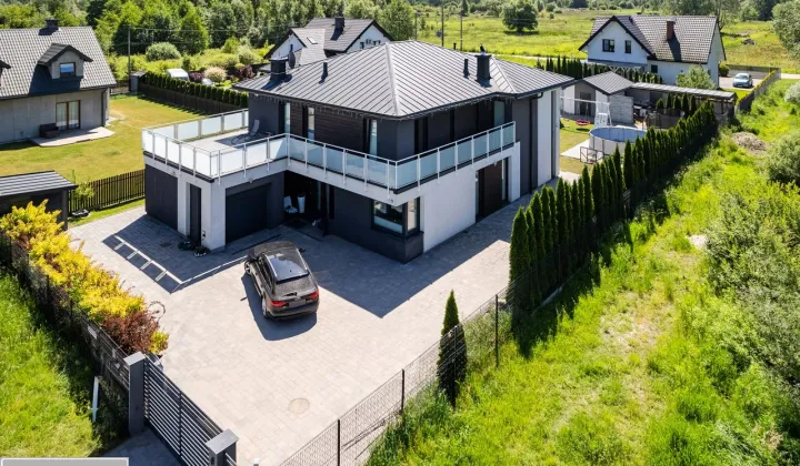 dom wolnostojący, 6 pokoi Nowe Lipiny