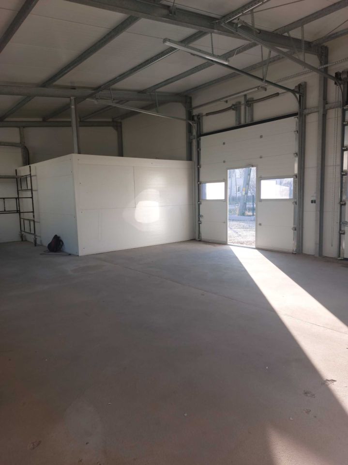 Hala/magazyn Własna, ul. Nadrzeczna. Zdjęcie 5