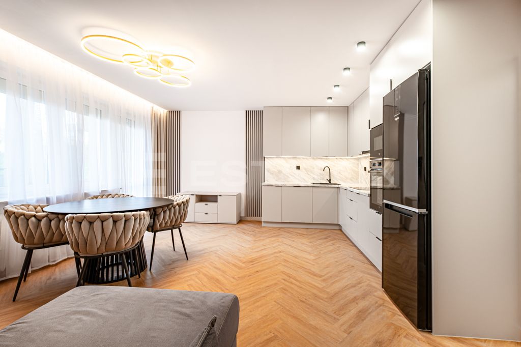 Mieszkanie 3-pokojowe Rzeszów, ul. Ignacego Solarza. Zdjęcie 4