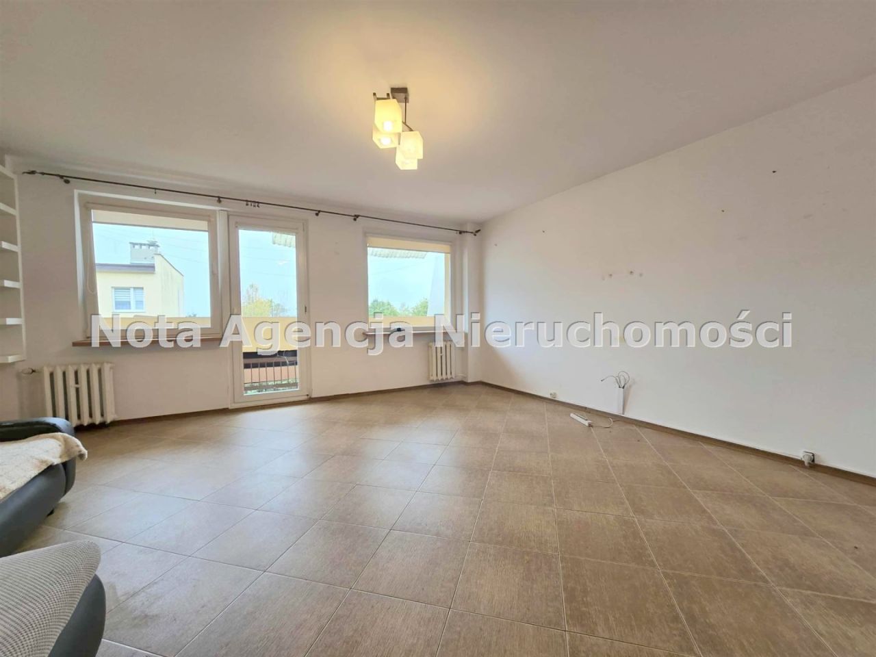 Mieszkanie 3-pokojowe Kamienna Góra. Zdjęcie 2