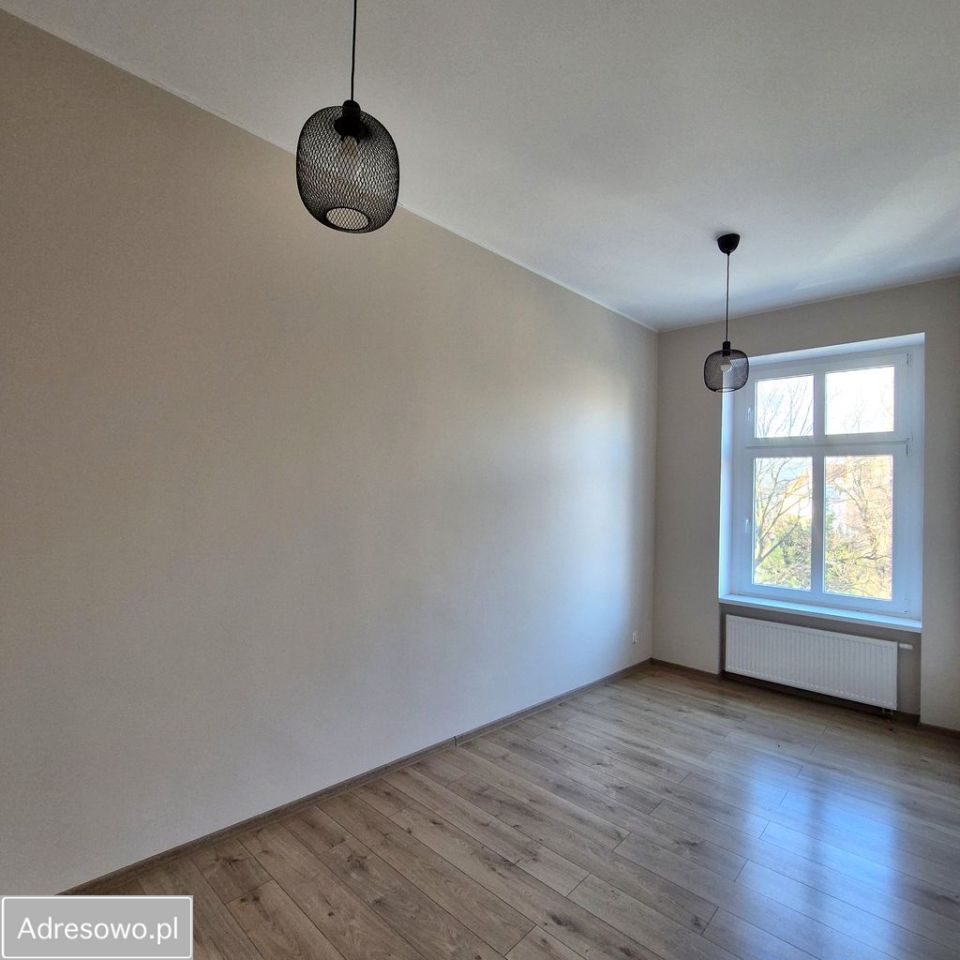 Mieszkanie 3-pokojowe Świdnica Centrum, pl. 1000-lecia Państwa. Zdjęcie 5