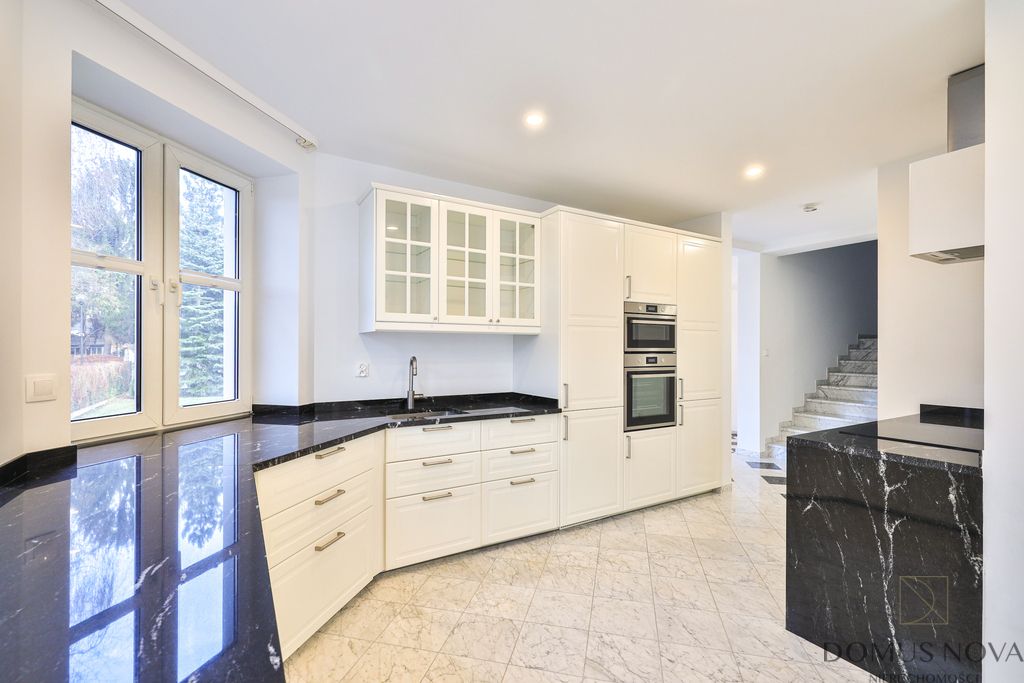 dom wolnostojący, 8 pokoi Warszawa Wilanów, ul. Królowej Marysieńki. Zdjęcie 3