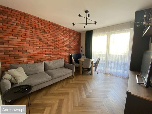 Mieszkanie 4-pokojowe Warszawa Ursus, ul. Herbu Oksza. Zdjęcie 1