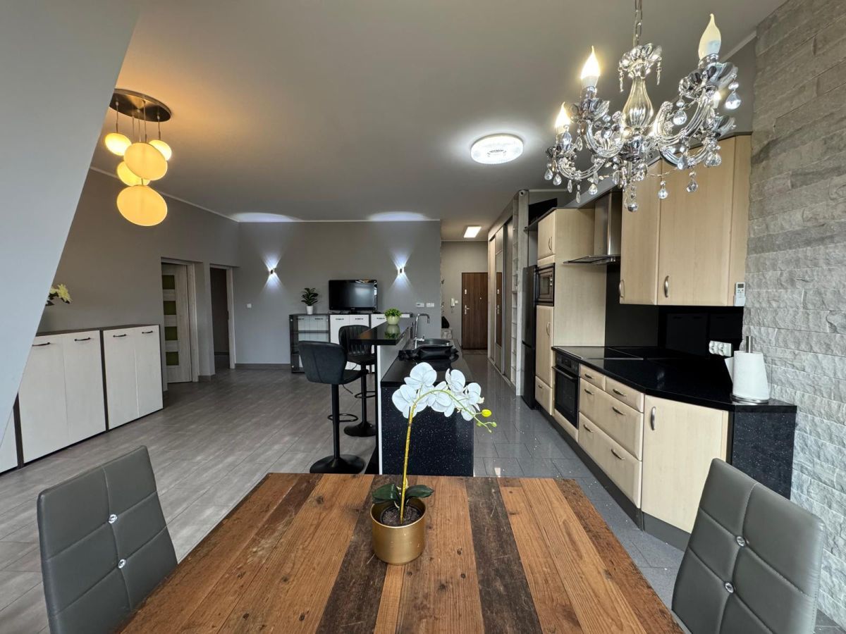 Mieszkanie 3-pokojowe Żerniki Wrocławskie, ul. Kolejowa. Zdjęcie 7