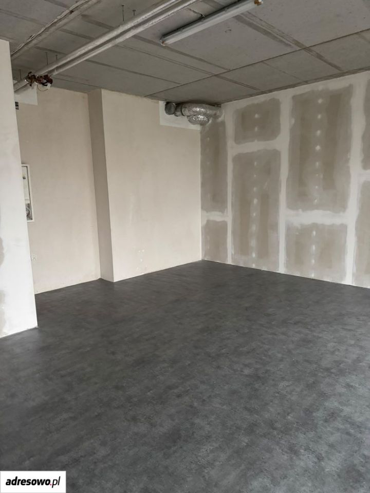Lokal Gdynia Chwarzno-Wiczlino, ul. Leona Staniszewskiego. Zdjęcie 4