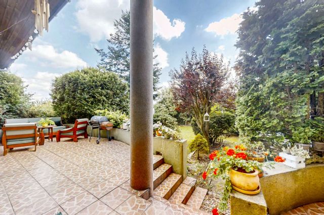 dom wolnostojący, 11 pokoi Łódź, ul. Szarotki. Zdjęcie 17