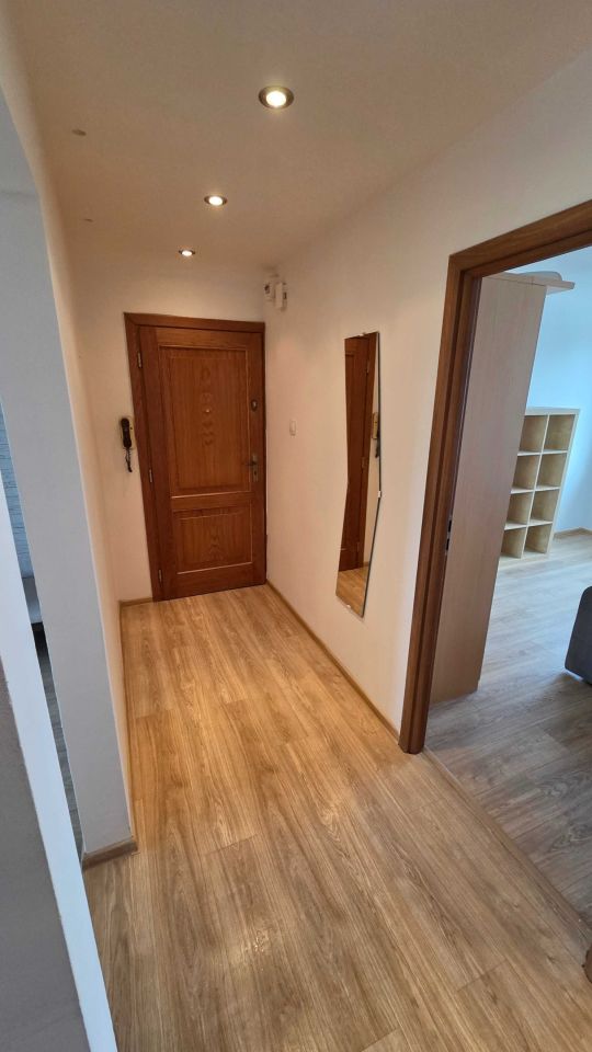 Mieszkanie 3-pokojowe Śrem, ul. Tadeusza Bora Komorowskiego. Zdjęcie 2