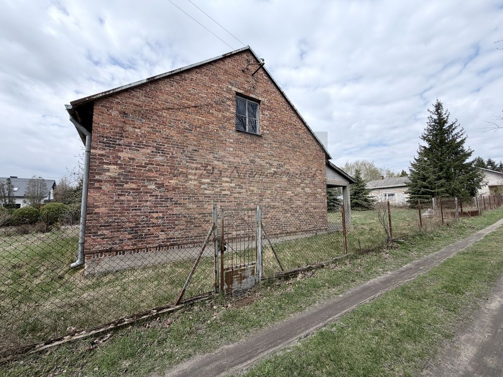 dom wolnostojący, 2 pokoje Lasek. Zdjęcie 10