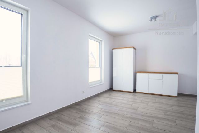 bliźniak, 5 pokoi Skowarcz. Zdjęcie 8