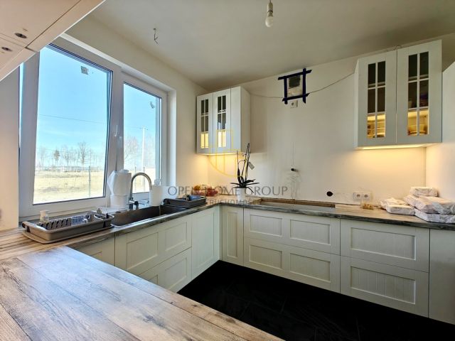 bliźniak, 5 pokoi Ładzyń. Zdjęcie 7