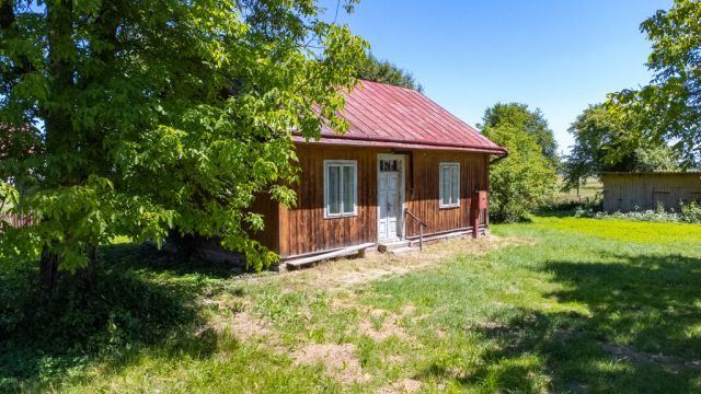 dom wolnostojący, 2 pokoje Cieszanów. Zdjęcie 1