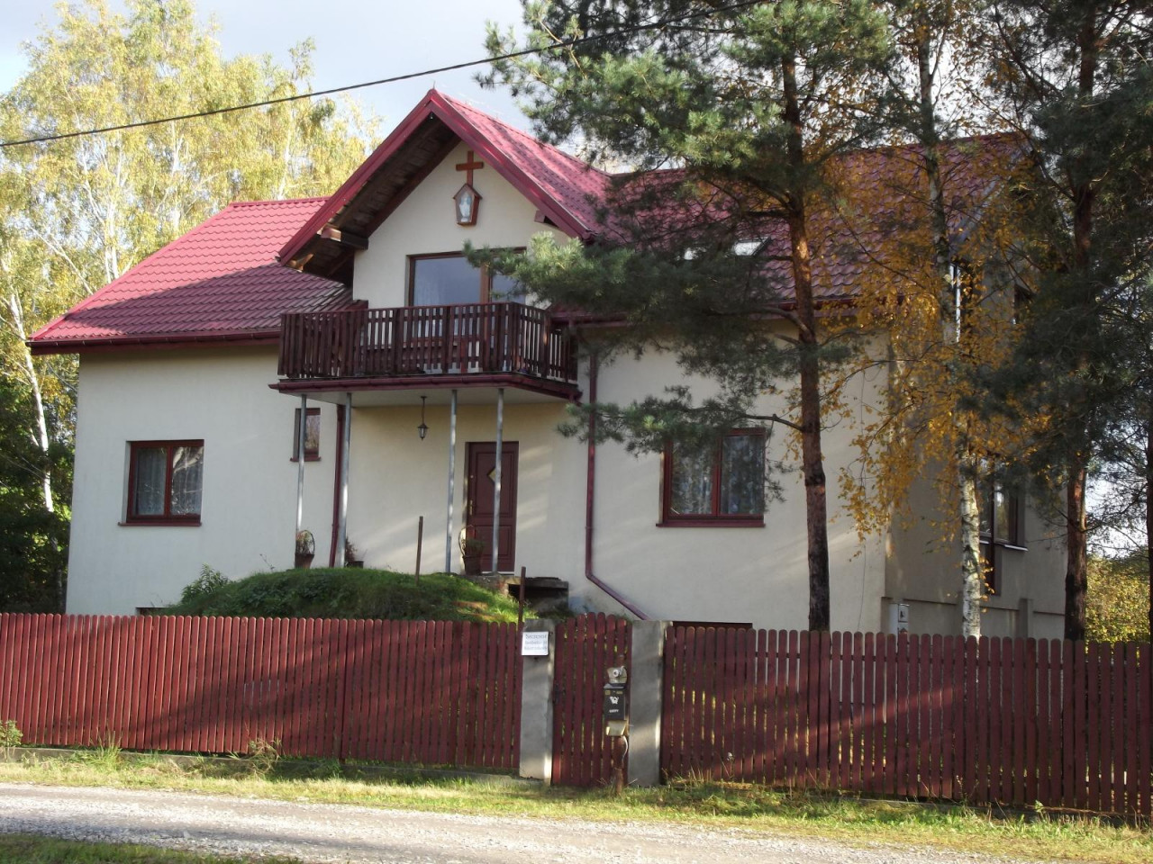 dom wolnostojący, 10 pokoi Szczęsne, ul. Swobodna