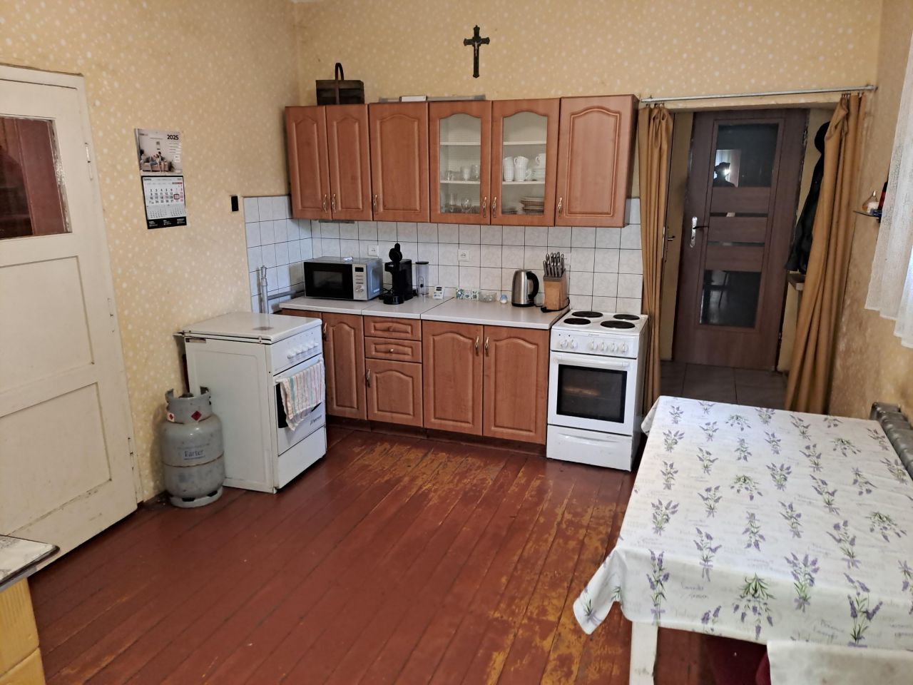 dom wolnostojący, 5 pokoi Tłustomosty. Zdjęcie 13