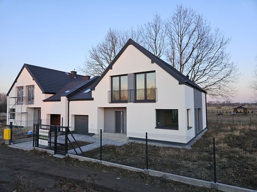 bliźniak, 6 pokoi Mokre, ul. 15 Sierpnia. Zdjęcie 1