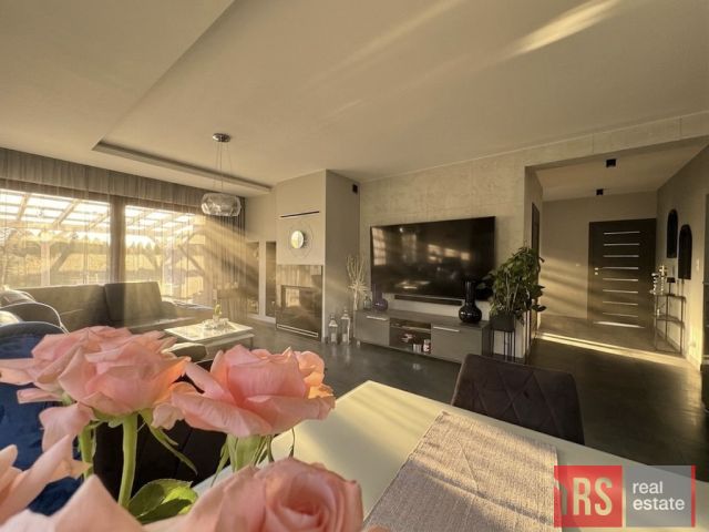 dom wolnostojący, 4 pokoje Zwierzyn, ul. Jasna. Zdjęcie 8