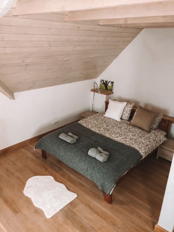 dom wolnostojący, 11 pokoi Ruś. Zdjęcie 23