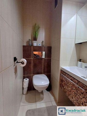 Mieszkanie 3-pokojowe Krosno Guzikówka, ul. Stefana Kisielewskiego. Zdjęcie 11