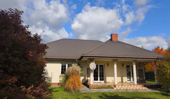 dom wolnostojący, 4 pokoje Leszno, ul. Warszawska