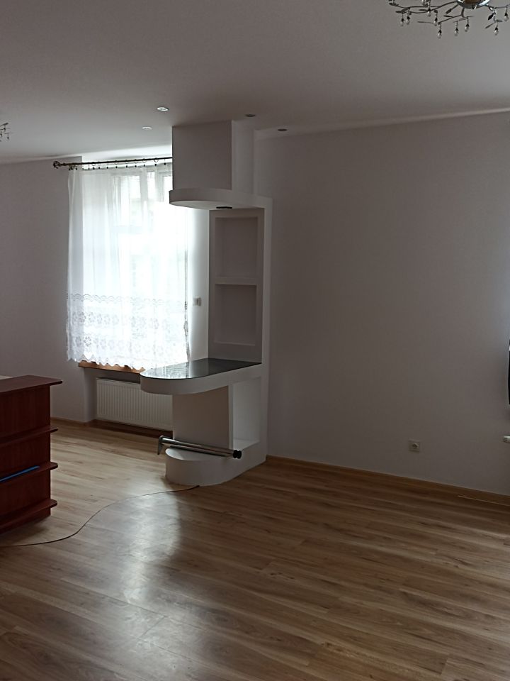 Mieszkanie 1-pokojowe Brzeg, ul. Marszałka Piłsudskiego. Zdjęcie 2