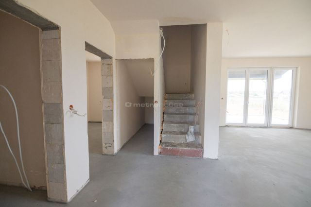 dom wolnostojący, 6 pokoi Płocochowo. Zdjęcie 9