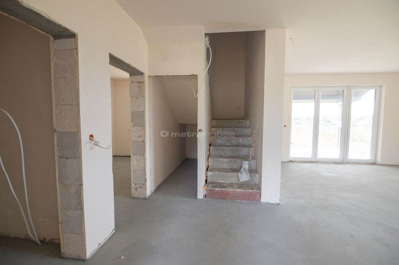 dom wolnostojący, 6 pokoi Płocochowo. Zdjęcie 9