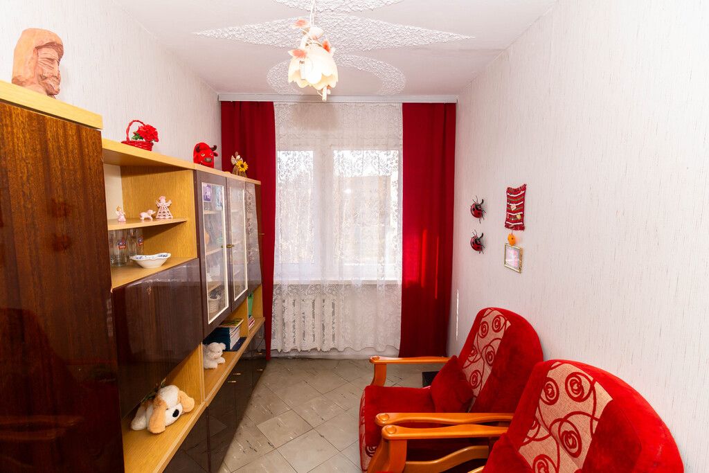 Mieszkanie 4-pokojowe Ostrowiec Świętokrzyski, os. Ogrody. Zdjęcie 3