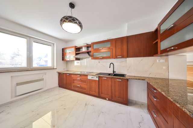 dom szeregowy, 6 pokoi Warszawa Wawer, ul. Jeziorowa. Zdjęcie 1