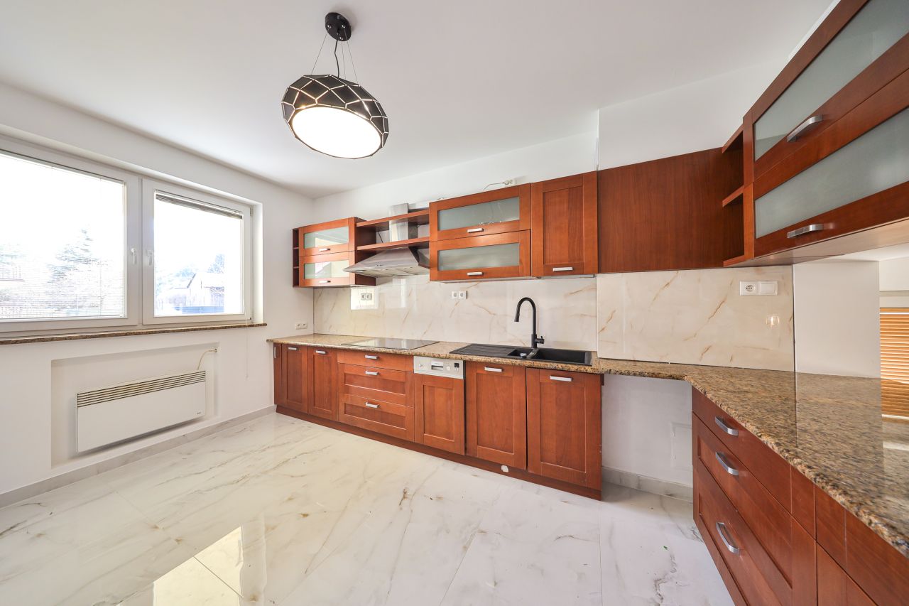 dom szeregowy, 6 pokoi Warszawa Wawer, ul. Jeziorowa. Zdjęcie 1