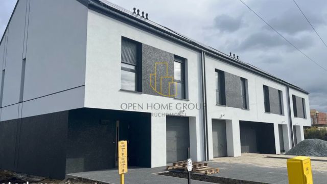 dom szeregowy, 5 pokoi Wrocław Krzyki. Zdjęcie 1