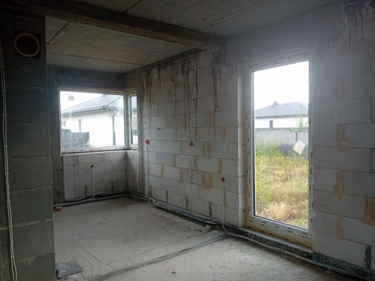 dom wolnostojący, 5 pokoi Jachranka. Zdjęcie 5