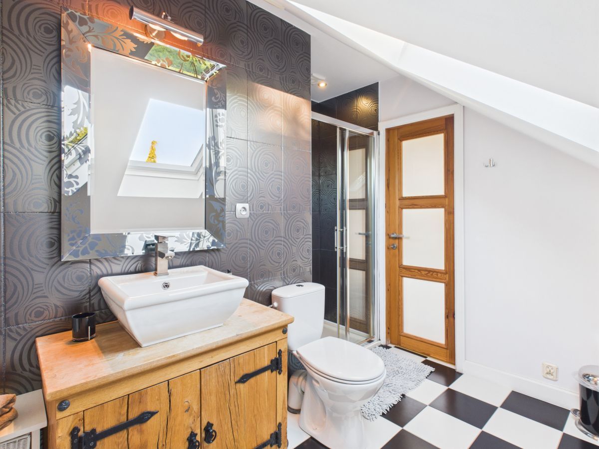 dom wolnostojący, 5 pokoi Żarnowska, ul. Jeziorna. Zdjęcie 18