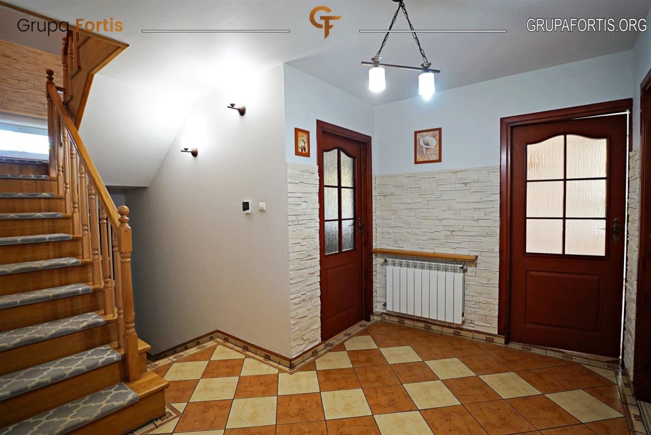 dom wolnostojący, 7 pokoi Pamięcice. Zdjęcie 17