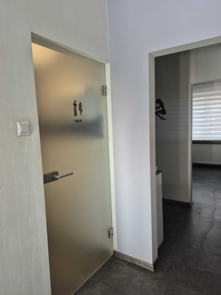 Lokal Kraków Czyżyny, ul. Mieczysława Medweckiego. Zdjęcie 4