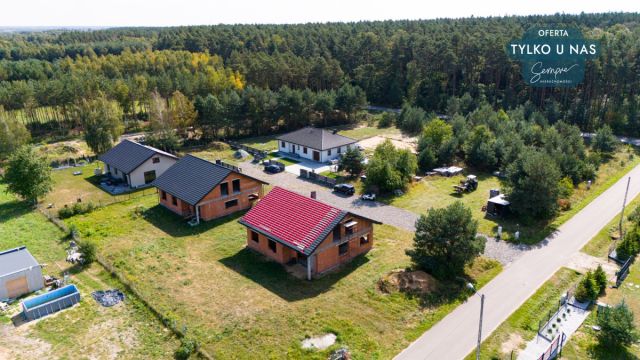 dom wolnostojący, 4 pokoje Marżynek, ul. Urocza. Zdjęcie 2